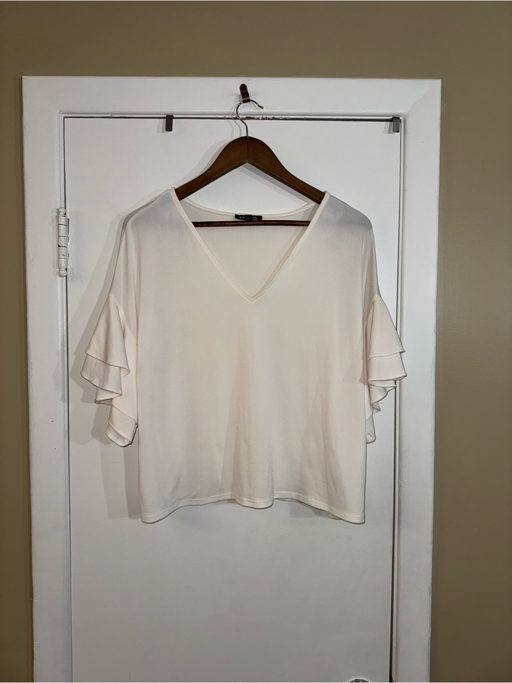 Express Cream V-Neck Ruffle Sleeve Blouse